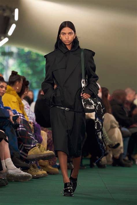 Burberry runway 2024